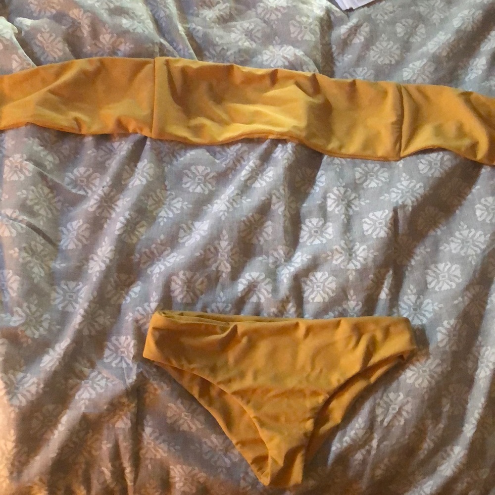 Free people swim